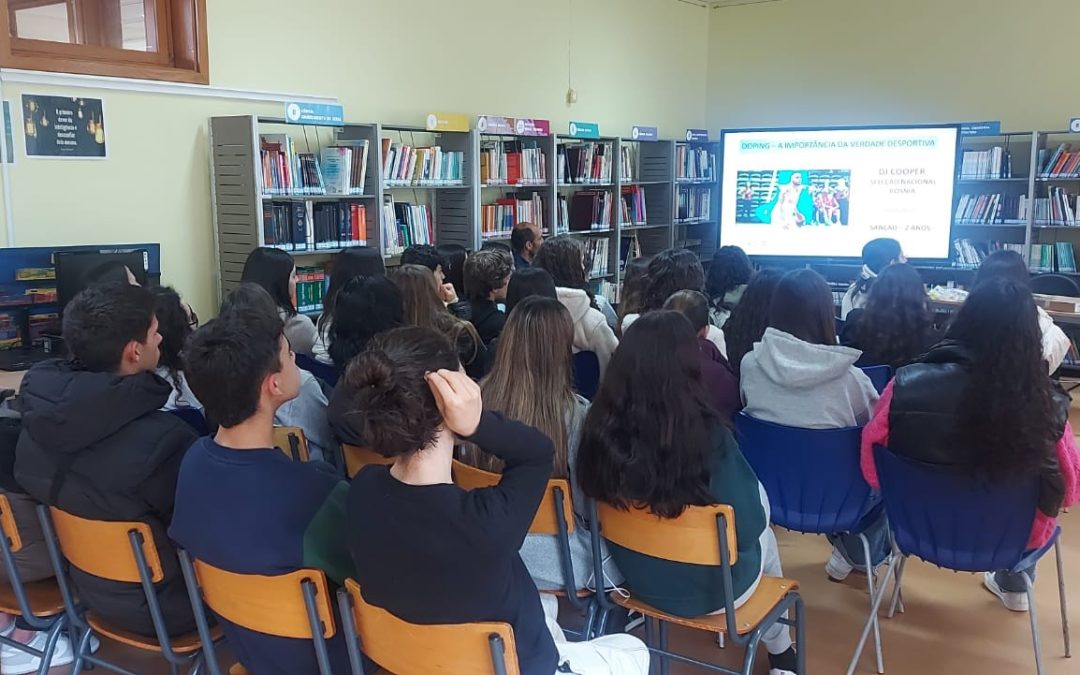 Ações de prevenção de dopagem com alunos do Agrupamento de Escolas de Vale D’Este