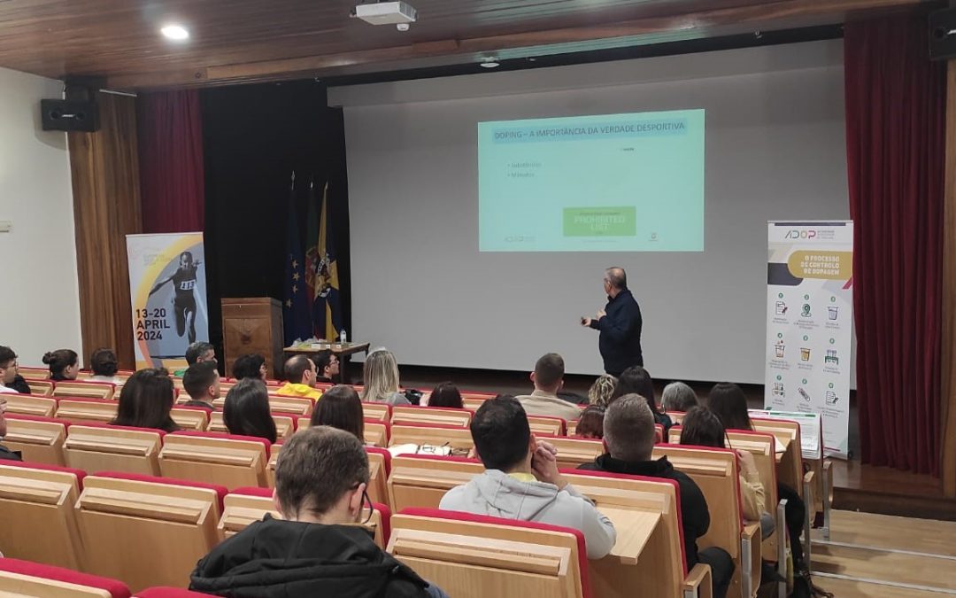 Ação de informação e prevenção de dopagem com dirigentes, professores e treinadores do Concelho de Bragança