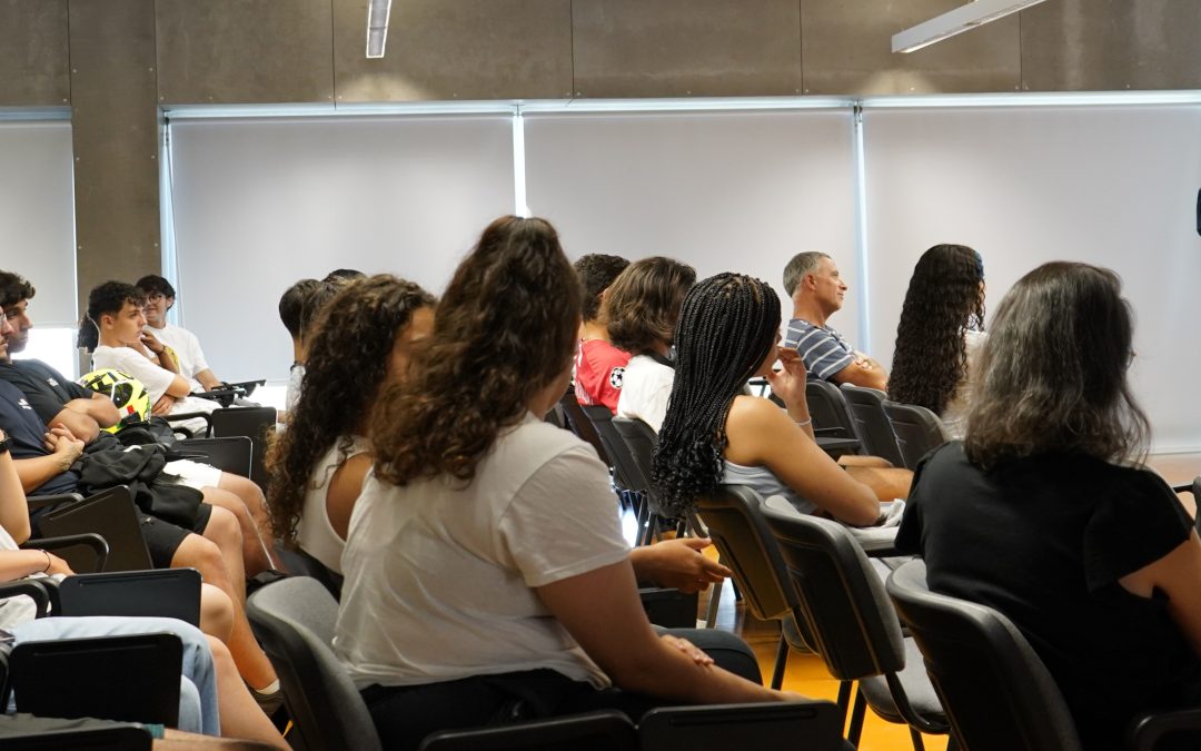 Ação de prevenção de dopagem com alunos da UAARE da Escola Secundária Júlio Dantas em Lagos