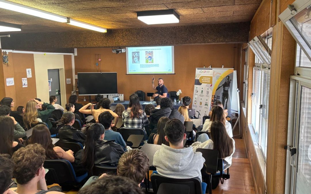 Formação “0%Doping, 100%TU!” no âmbito do Projeto UAARE – Escola Secundaria Afonso Lopes Vieira, Leiria